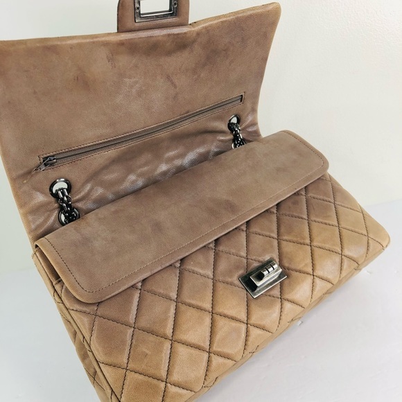 Chanel Reissue 2.55 Lambskin Iridescent 227 Bag - Picture 11 of 16